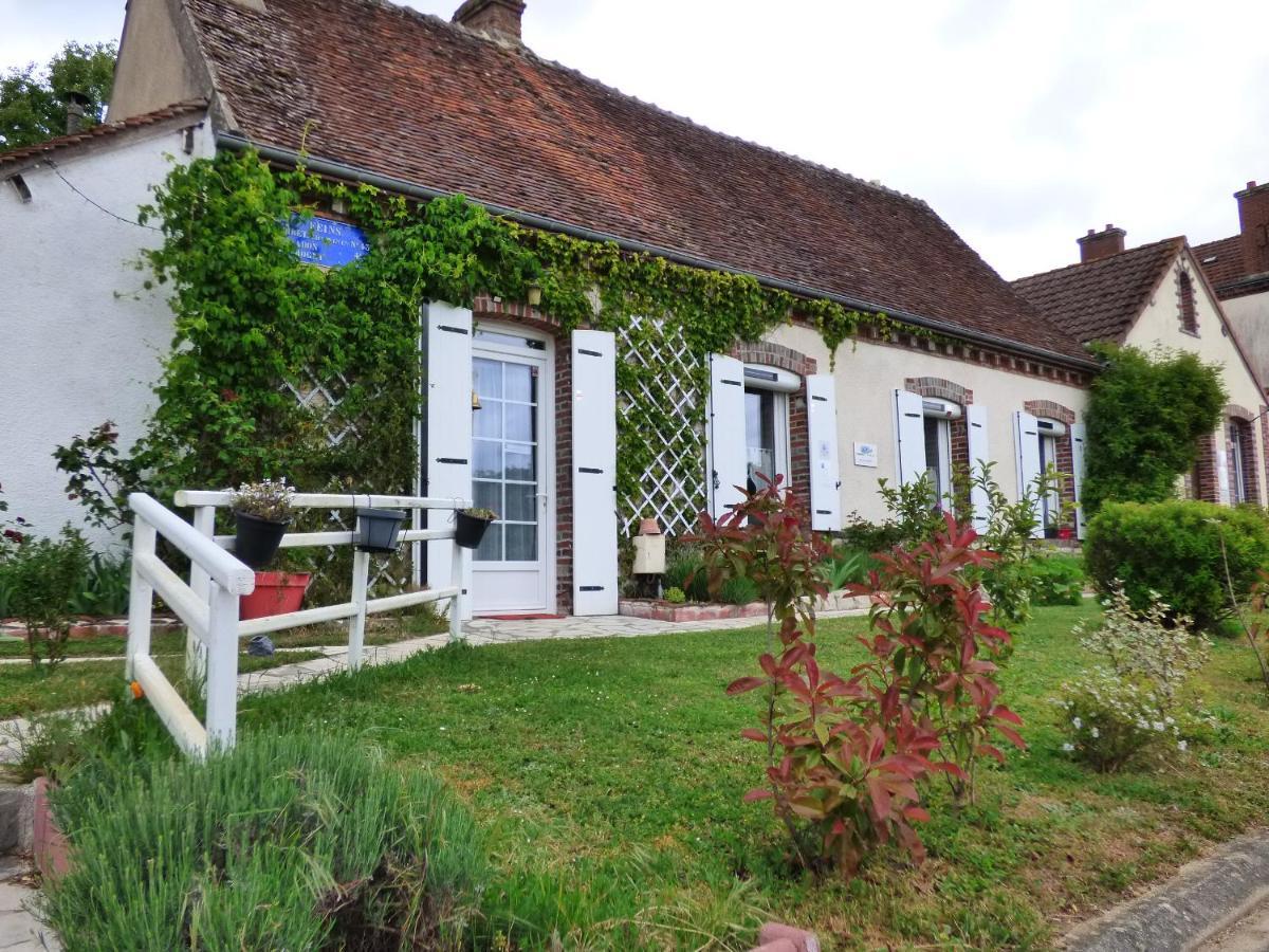 Chambres D'Hotes Les Muscaris Feins-en-Gatinais Εξωτερικό φωτογραφία