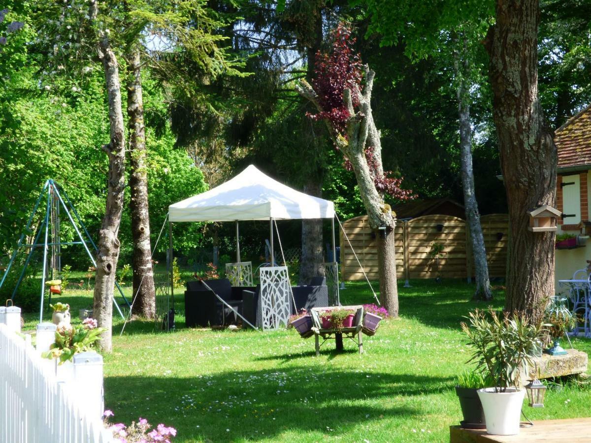 Chambres D'Hotes Les Muscaris Feins-en-Gatinais Εξωτερικό φωτογραφία