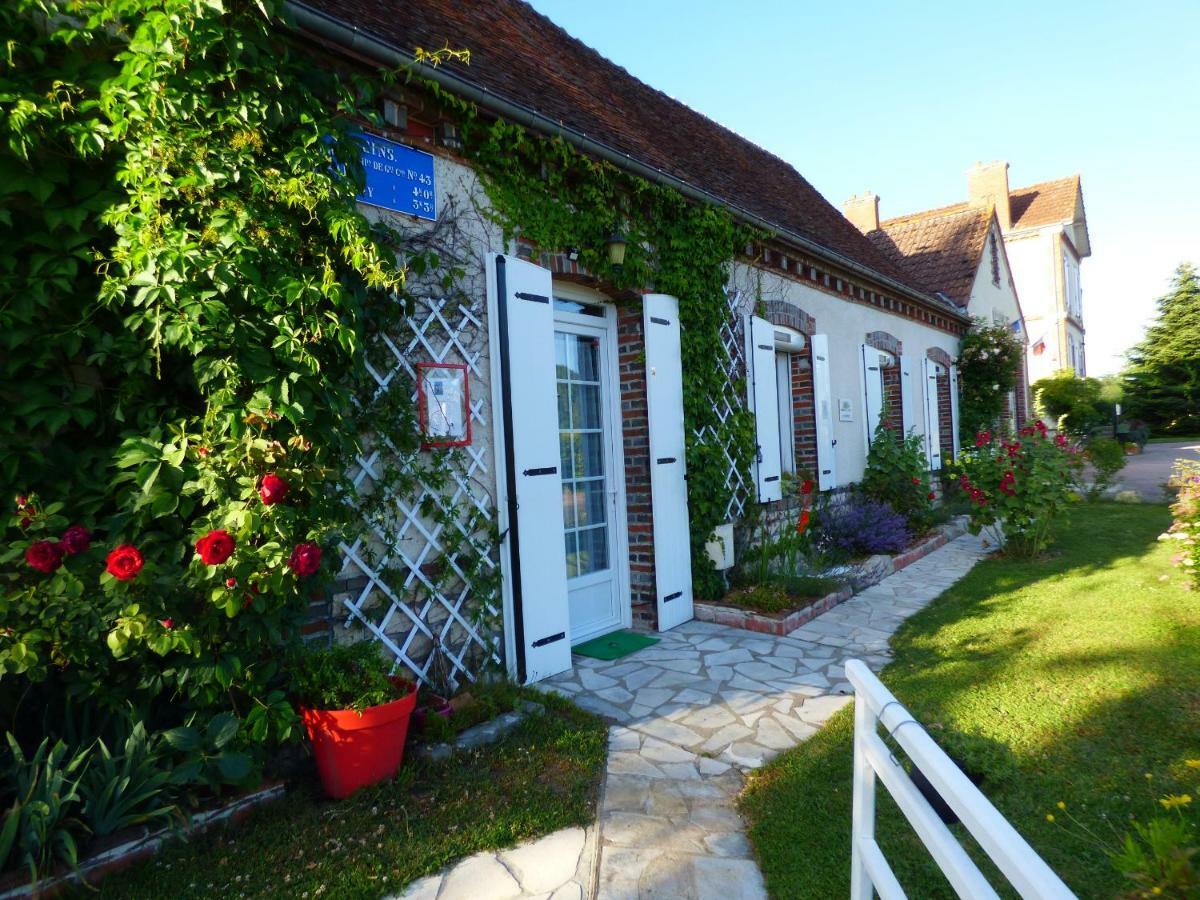 Chambres D'Hotes Les Muscaris Feins-en-Gatinais Εξωτερικό φωτογραφία