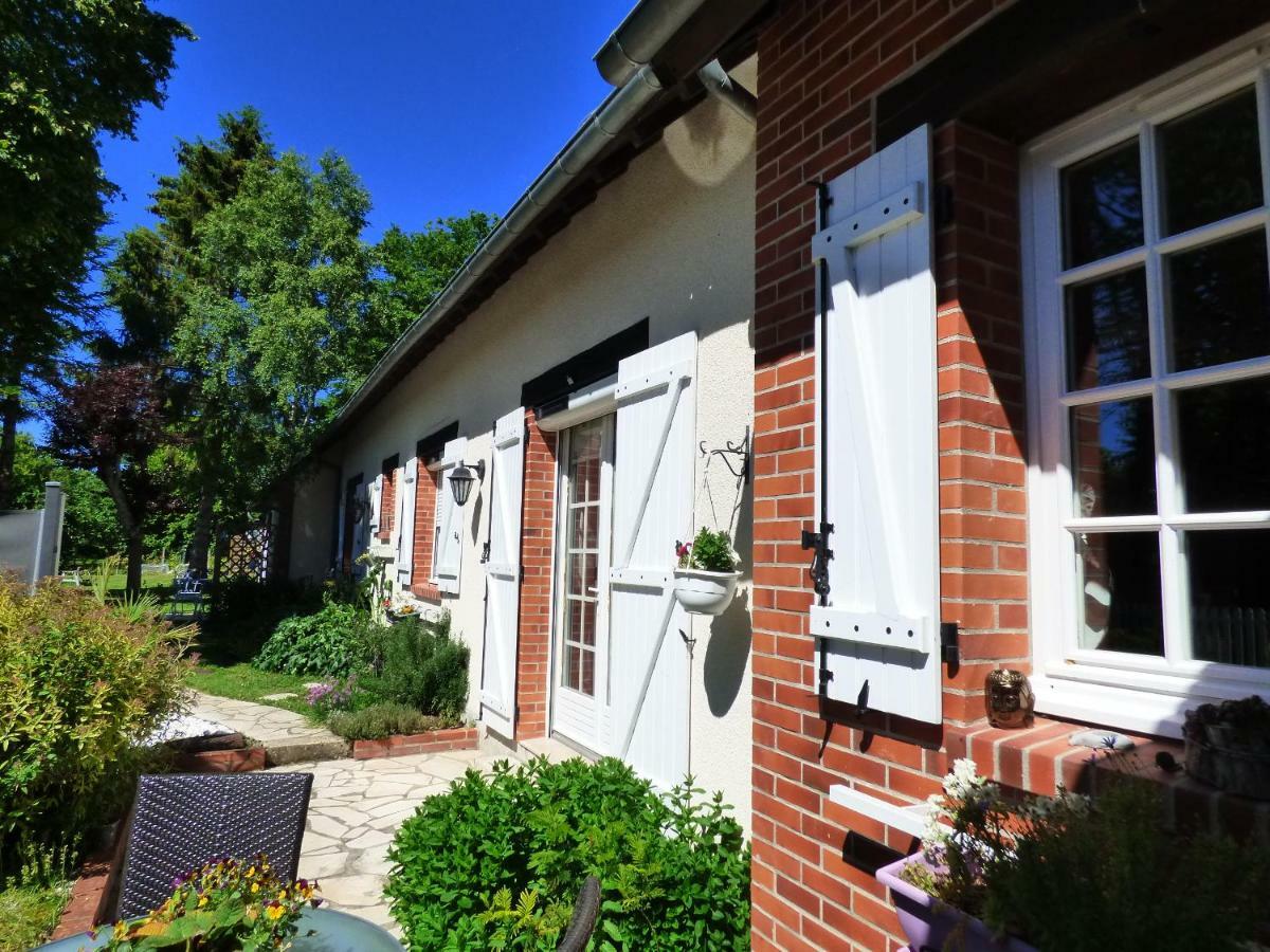 Chambres D'Hotes Les Muscaris Feins-en-Gatinais Εξωτερικό φωτογραφία